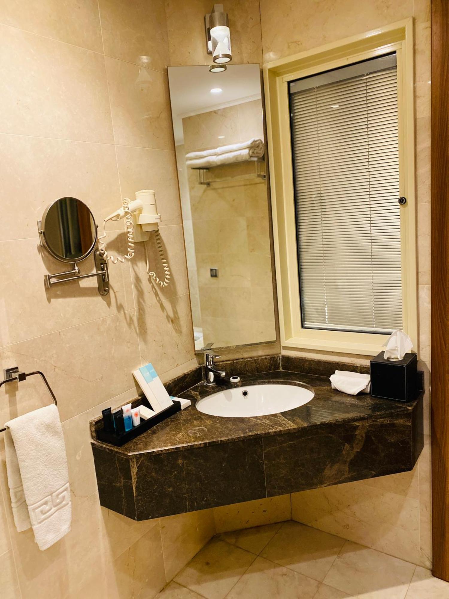 Karbala Rayhaan Hotel & Suites エクステリア 写真
